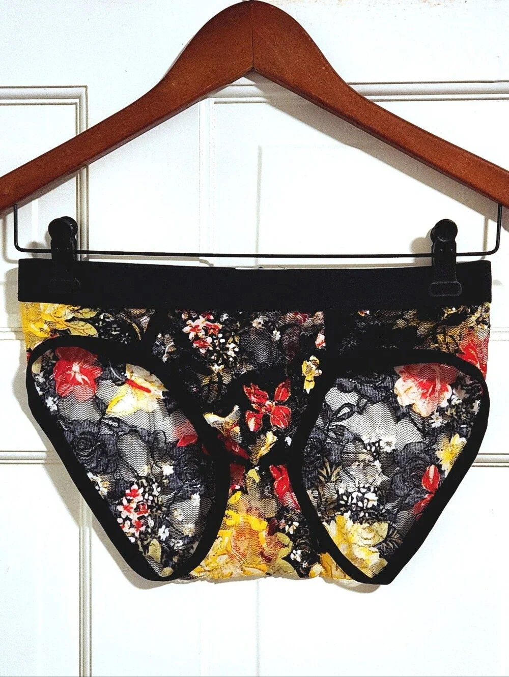 💋E-Laurels💋 - Black/Multi Lace Brief